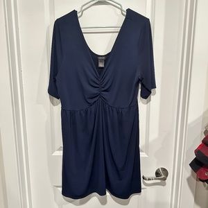 Torrid Size 2 Ruched front tunic - Navy